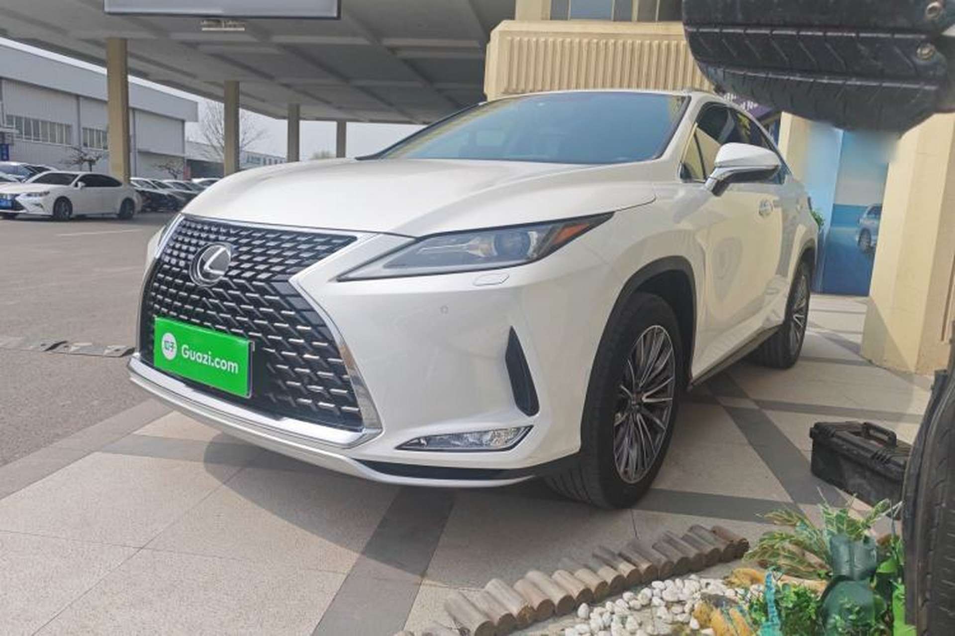 Used Lexus RX 2020 Revised Version 300 Two-Wheel Drive Elite Edition Front Left 45 Deg