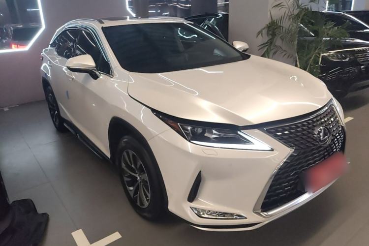 Used Lexus RX 2020 Revised Version 300 Two-Wheel Drive Elite Edition Front Right 45 Deg