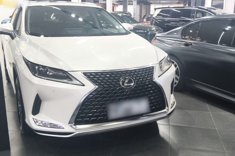 Used Lexus RX 2020 Revised Version 300 Two-Wheel Drive Elite Edition Front Right 45 Deg