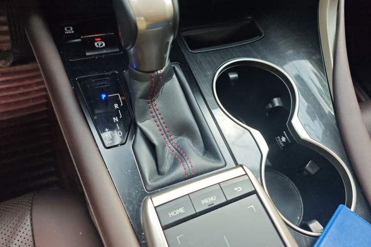 Used Lexus RX 2020 300 4x4 Elegant Edition China VI Gear Lever