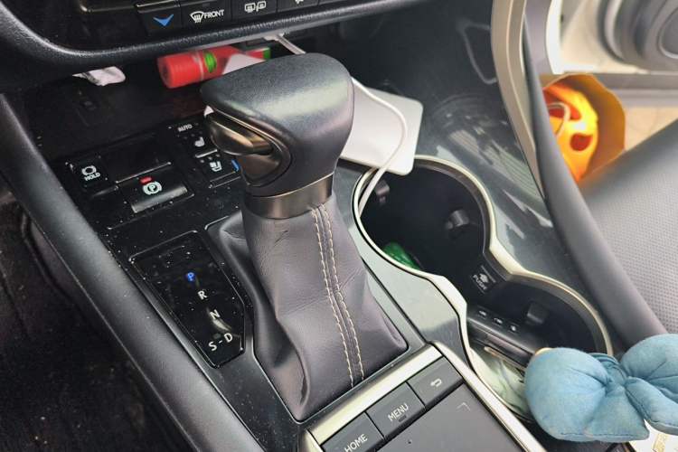 Used Lexus RX 2020 Revised Version 450h Four-Wheel Drive Elegant Edition Gear Lever