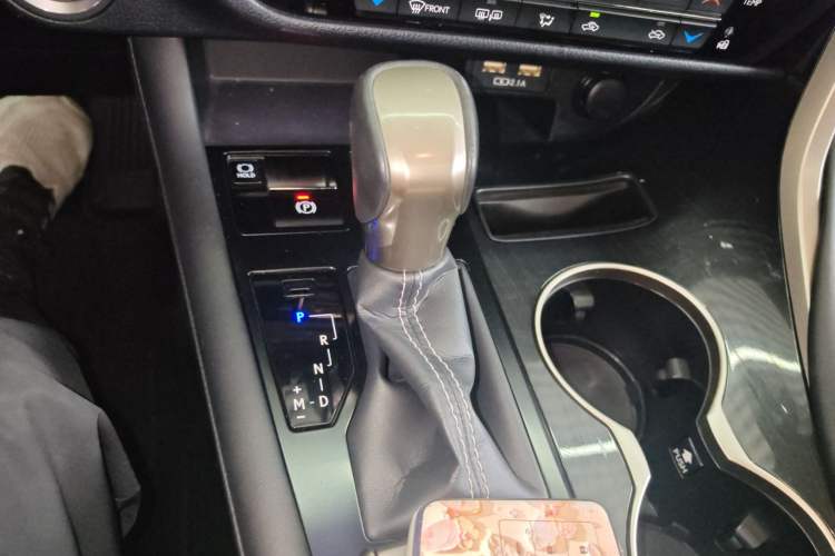 Used Lexus RX 2020 Revised Version 300 Two-Wheel Drive Elite Edition Gear Lever