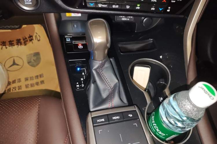 Used Lexus RX 2020 Facelifted 300 4x4 Elegant Edition Gear Lever