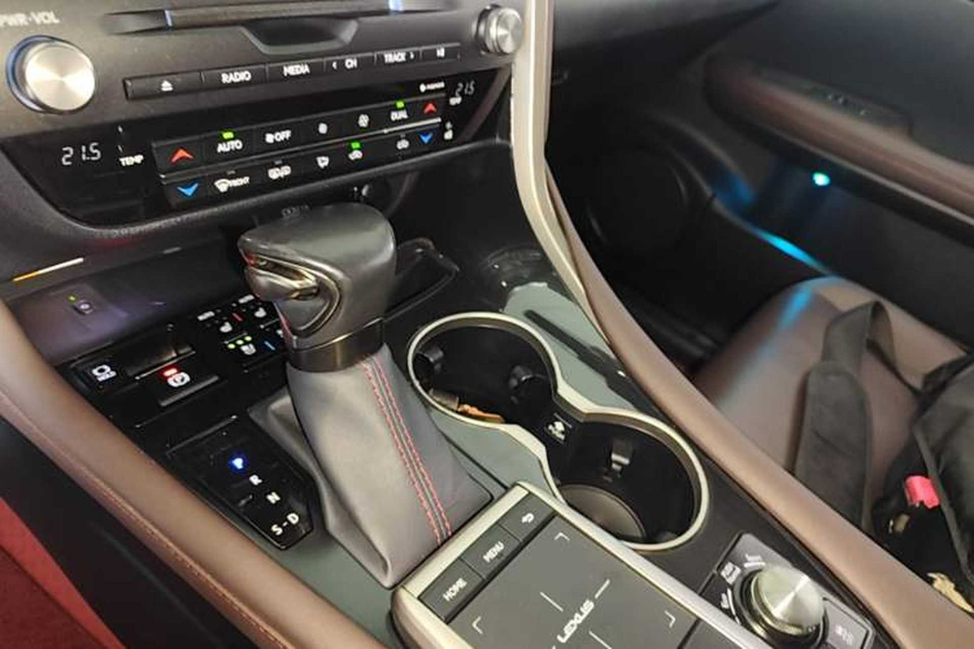 Used Lexus RX 2020 Revised Version 450h Four-Wheel Drive Elegant Edition Gear Lever