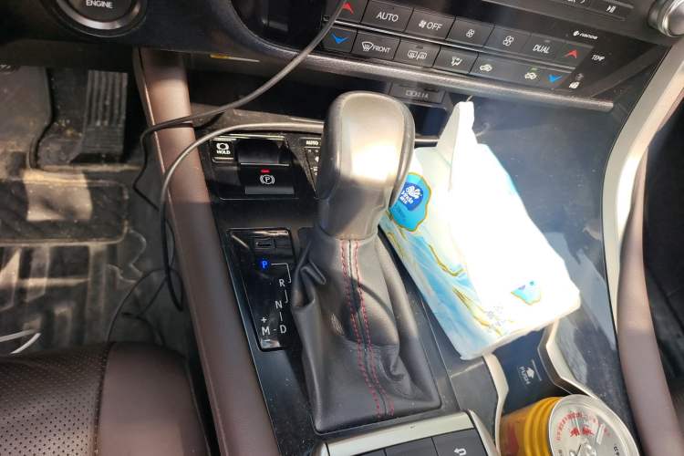 Used Lexus RX 2020 Facelifted 300 4x4 Elegant Edition Gear Lever