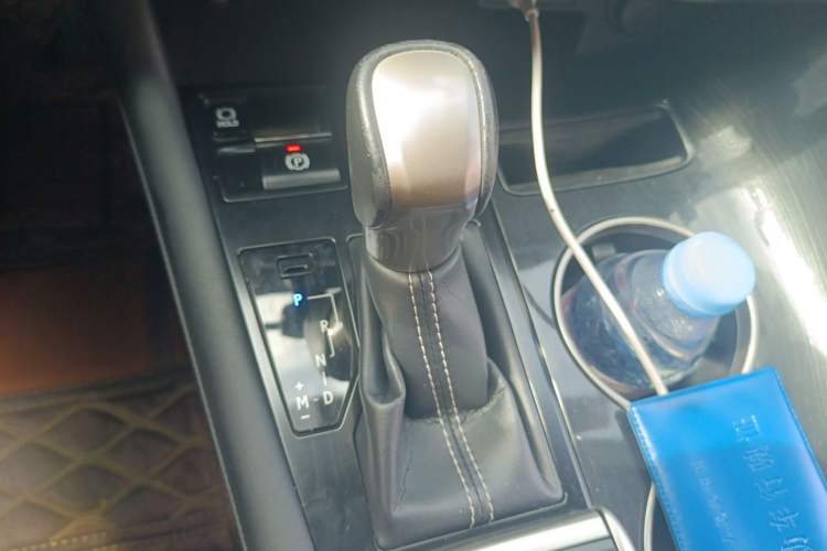 Used Lexus RX 2020 Revised Version 300 Two-Wheel Drive Comfort Edition Gear Lever