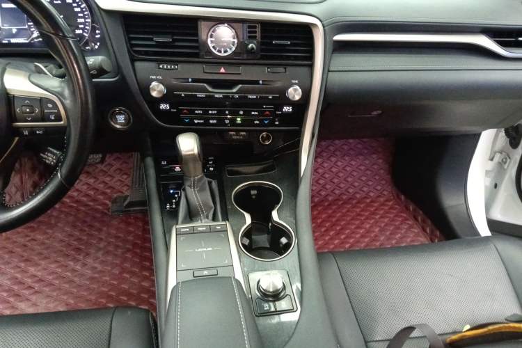 Used Lexus RX 2020 300 4x4 Elegant Edition China VI Gear Lever