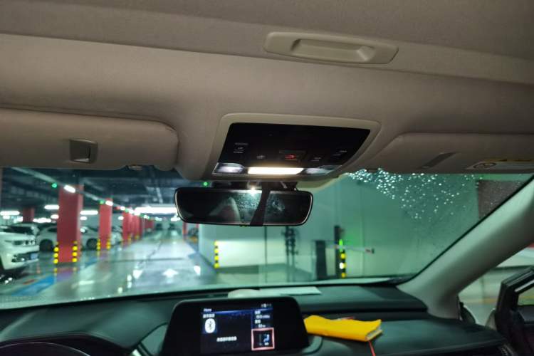 Used Lexus RX 2020 300 Two-Wheel Drive Elite Edition China VI Standard Headliner