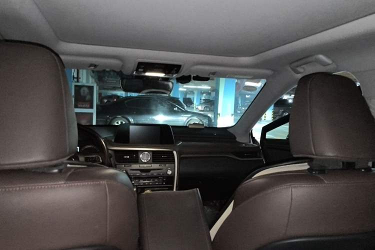 Used Lexus RX 2020 300 4x4 Elegant Edition China VI Headliner