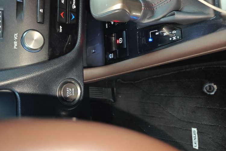 Used Lexus RX 2020 Facelifted 300 4x4 Elegant Edition Interior 1