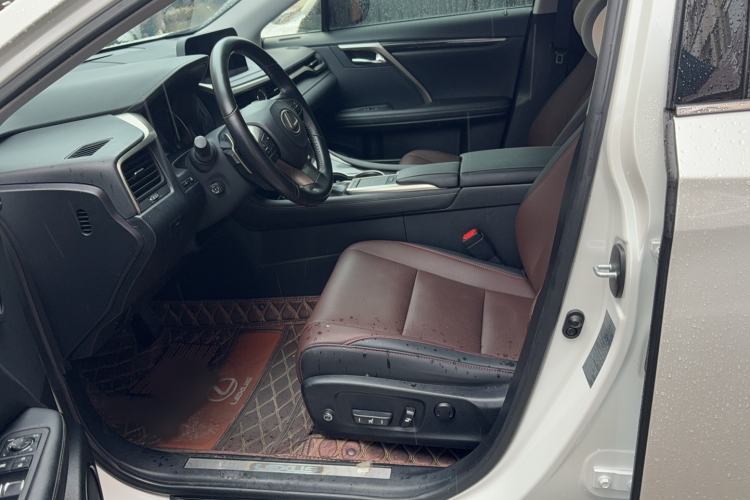 Used Lexus RX 2020 Revised Version 300 Two-Wheel Drive Comfort Edition Interior 1