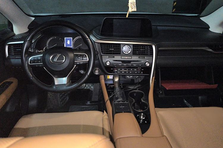Used Lexus RX 2020 Facelifted 300 4x4 Elegant Edition Interior 2