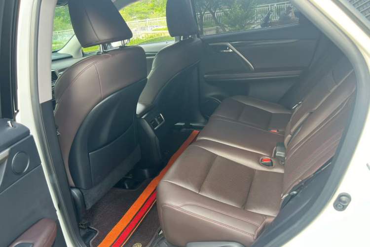 Used Lexus RX 2020 Facelifted 300 4x4 Elegant Edition Interior 3
