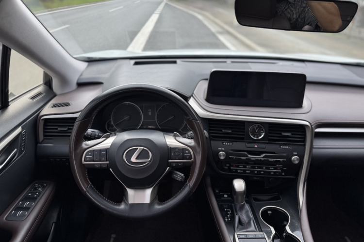 Used Lexus RX 2020 Facelifted 300 4x4 Elegant Edition Interior 3