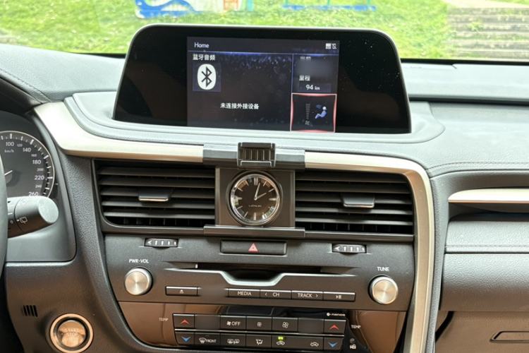 Used Lexus RX 2020 Revised Version 300 Two-Wheel Drive Elite Edition Interior 4