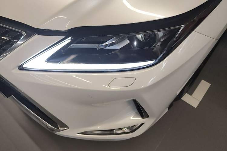 Used Lexus RX 2020 Revised Version 300 Two-Wheel Drive Elite Edition Left Front Headlight