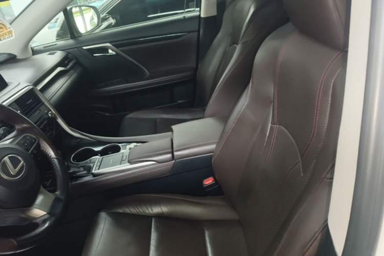 Used Lexus RX 2020 300 4x4 Elegant Edition China VI Left Front Seat