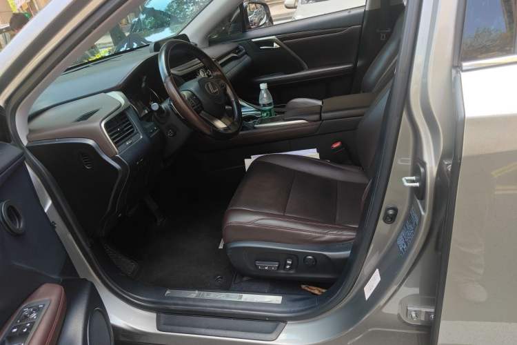 Used Lexus RX 2020 300 Two-Wheel Drive Comfort Edition China VI Standard Left Front Seat