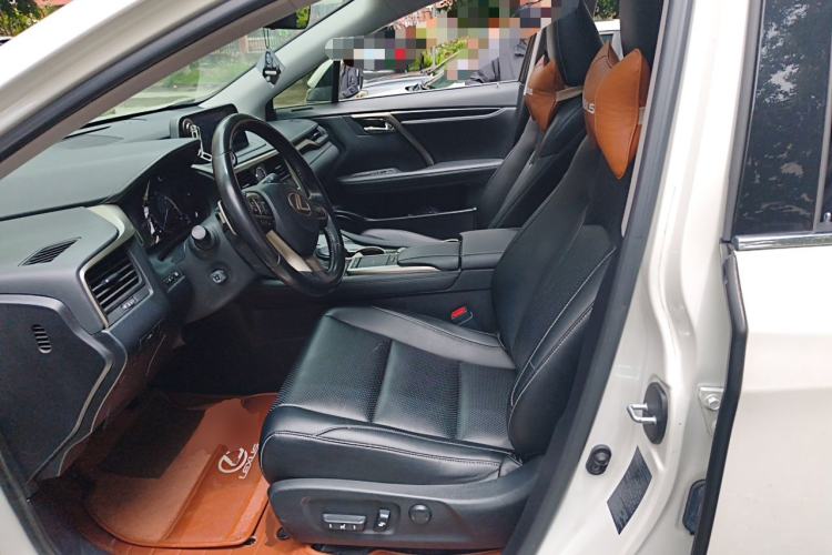 Used Lexus RX 2020 300 Two-Wheel Drive Elite Edition China VI Standard Left Front Seat