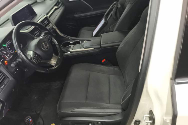 Used Lexus RX 2020 Revised Version 300 Two-Wheel Drive Elite Edition Left Front Seat