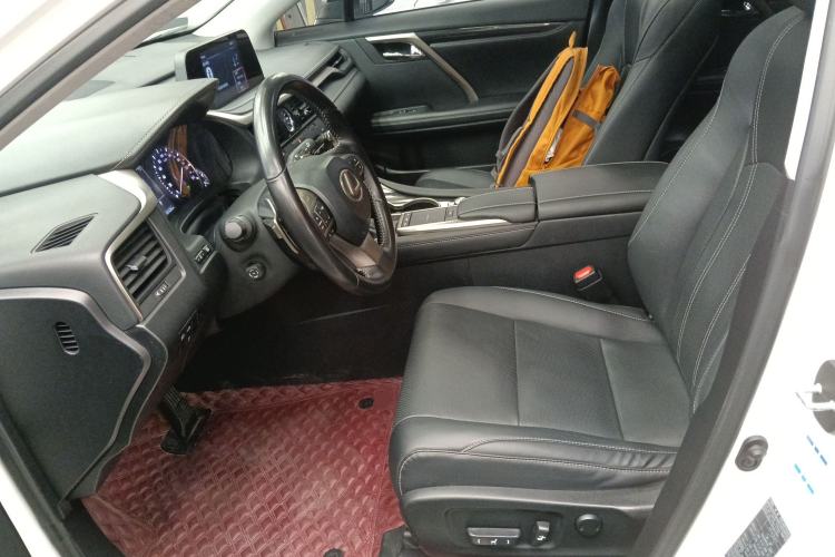 Used Lexus RX 2020 300 4x4 Elegant Edition China VI Left Front Seat