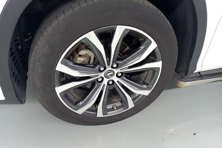 Used Lexus RX 2020 Facelifted 300 4x4 Elegant Edition Left Front Wheel Hub