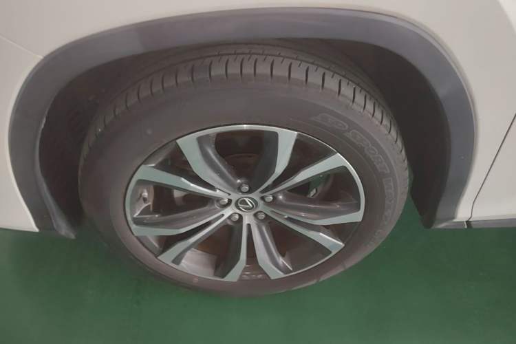 Used Lexus RX 2020 300 4x4 Elegant Edition China VI Left Front Wheel Hub
