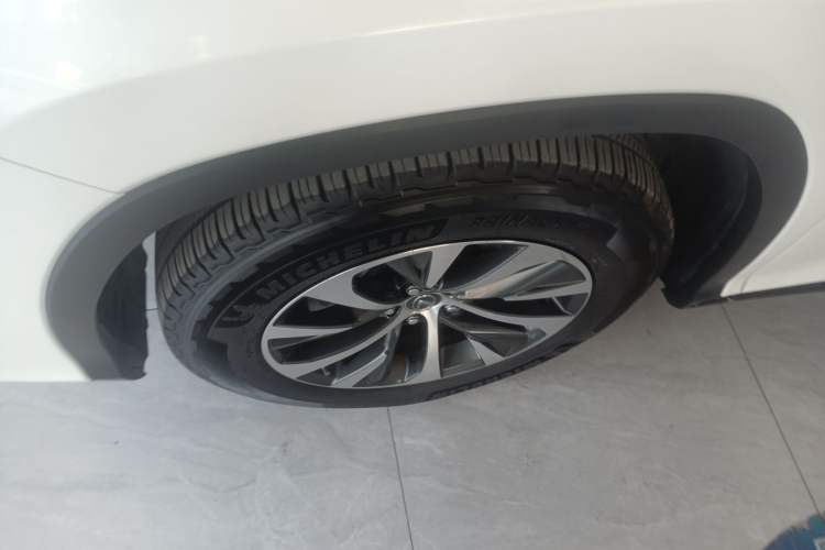 Used Lexus RX 2020 300 Two-Wheel Drive Elite Edition China VI Standard Left Front Wheel Hub
