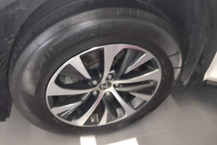 Used Lexus RX 2020 Revised Version 300 Two-Wheel Drive Elite Edition Left Front Wheel Hub