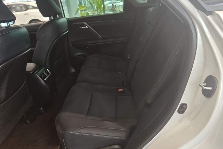 Used Lexus RX 2020 300 Two-Wheel Drive Elite Edition China VI Standard Left Rear Seat