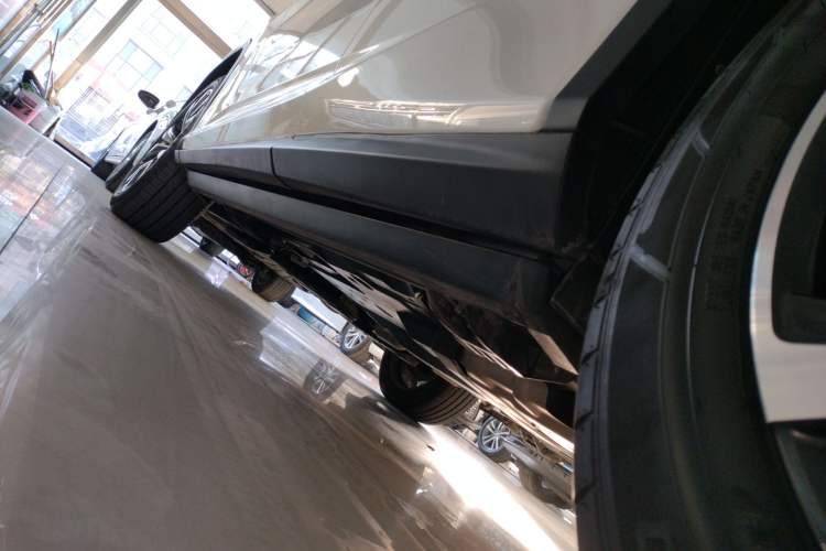 Used Lexus RX 2020 Facelifted 300 4x4 Elegant Edition Left Side Sill