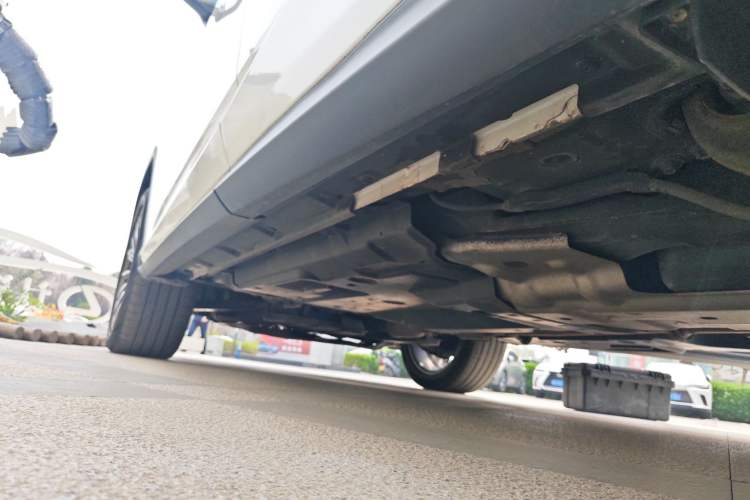 Used Lexus RX 2020 Revised Version 300 Two-Wheel Drive Elite Edition Left Side Sill