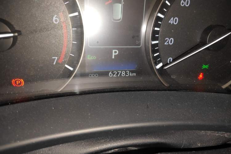 Used Lexus RX 2020 Revised Version 300 Two-Wheel Drive Elite Edition Odometer Close Up