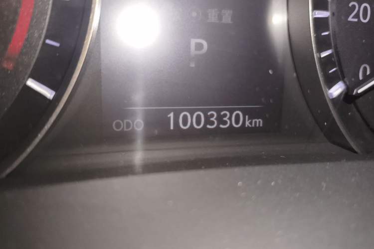 Used Lexus RX 2020 Revised Version 300 Two-Wheel Drive Elite Edition Odometer Close Up