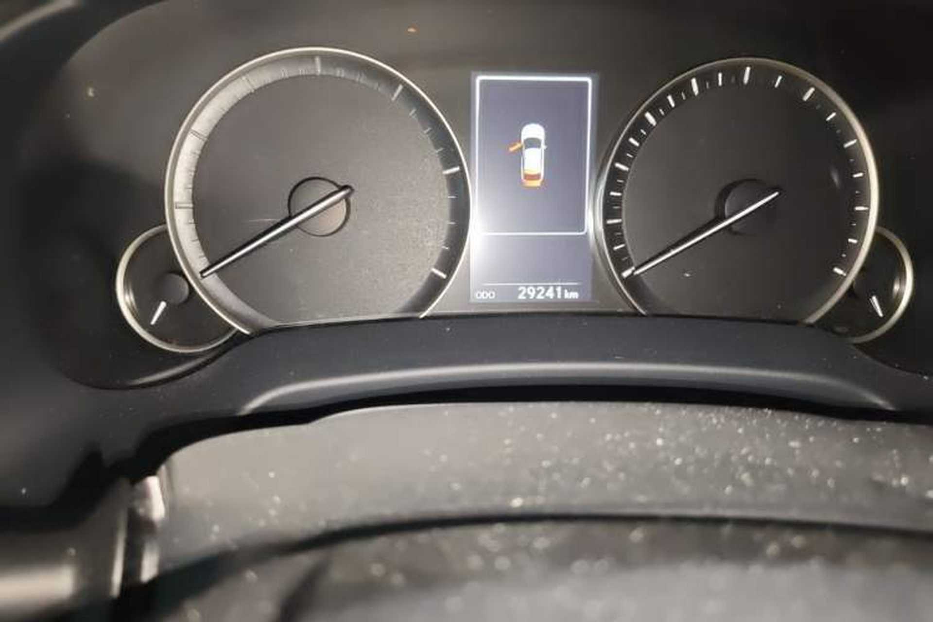 Used Lexus RX 2020 450h Four-Wheel Drive Elegant Edition China VI Standard Odometer Close Up