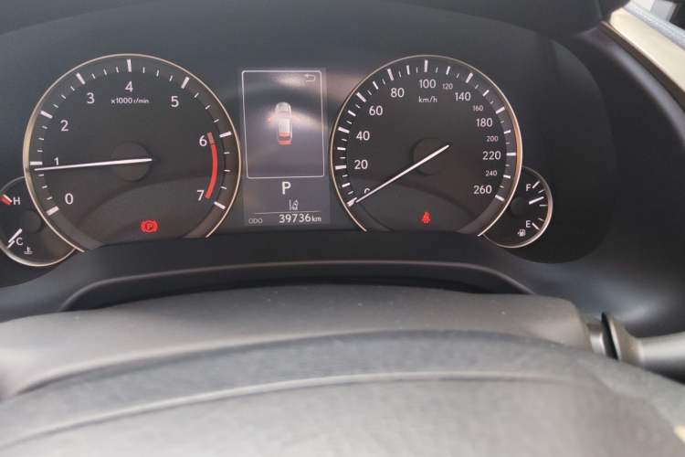 Used Lexus RX 2020 Revised Version 300 Two-Wheel Drive Comfort Edition Odometer Close Up