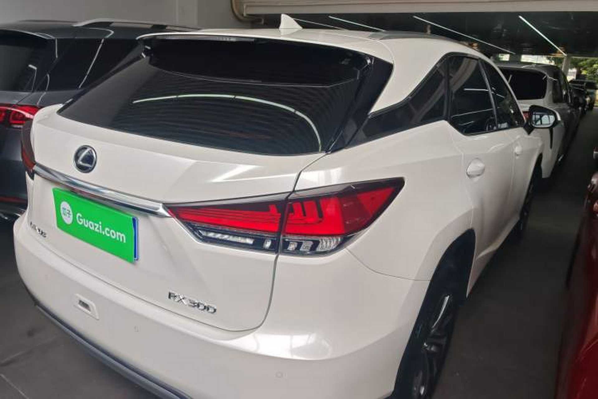 Used Lexus RX 2020 Revised Version 300 Two-Wheel Drive Elite Edition Rear Right 45 Deg