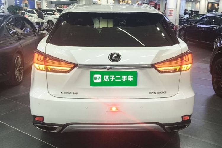 Used Lexus RX 2020 Revised Version 300 Two-Wheel Drive Elite Edition Rear