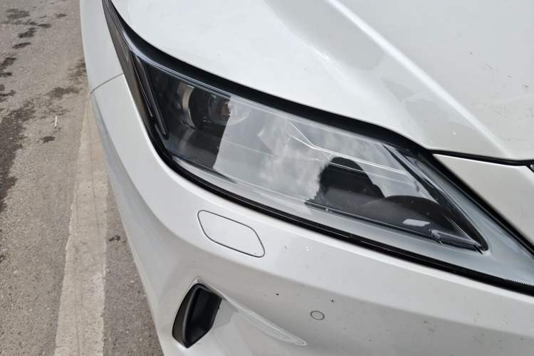 Used Lexus RX 2020 Revised Version 300 Two-Wheel Drive Elite Edition Right Front Headlight