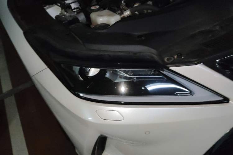 Used Lexus RX 2020 Revised Version 300 Two-Wheel Drive Elite Edition Right Front Headlight