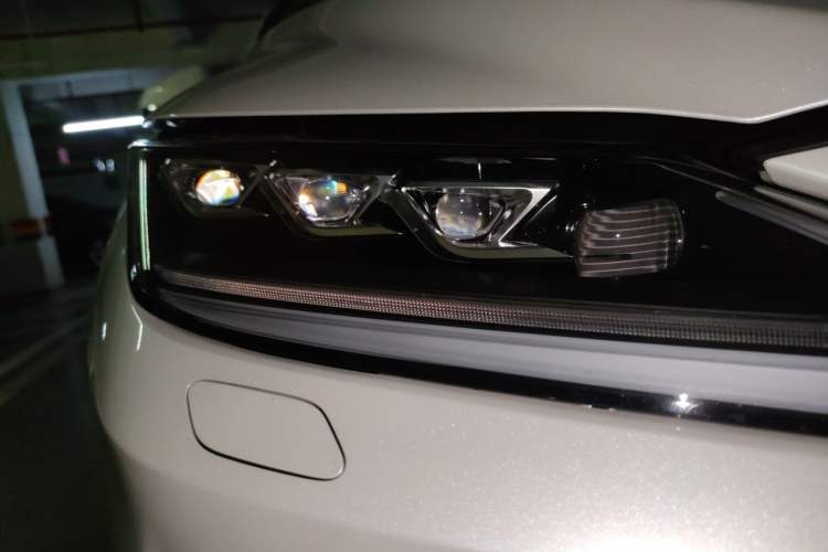 Used Lexus RX 2020 450h Four-Wheel Drive Elegant Edition China VI Standard Right Front Headlight