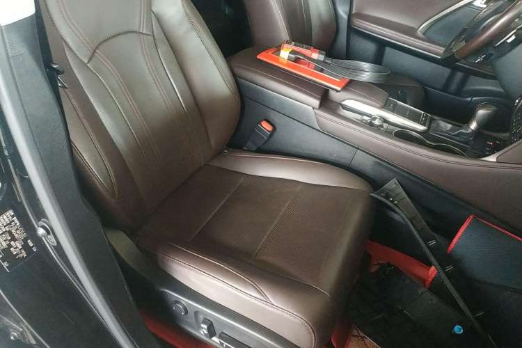 Used Lexus RX 2020 Revised Version 300 Two-Wheel Drive Comfort Edition Right Front Seat