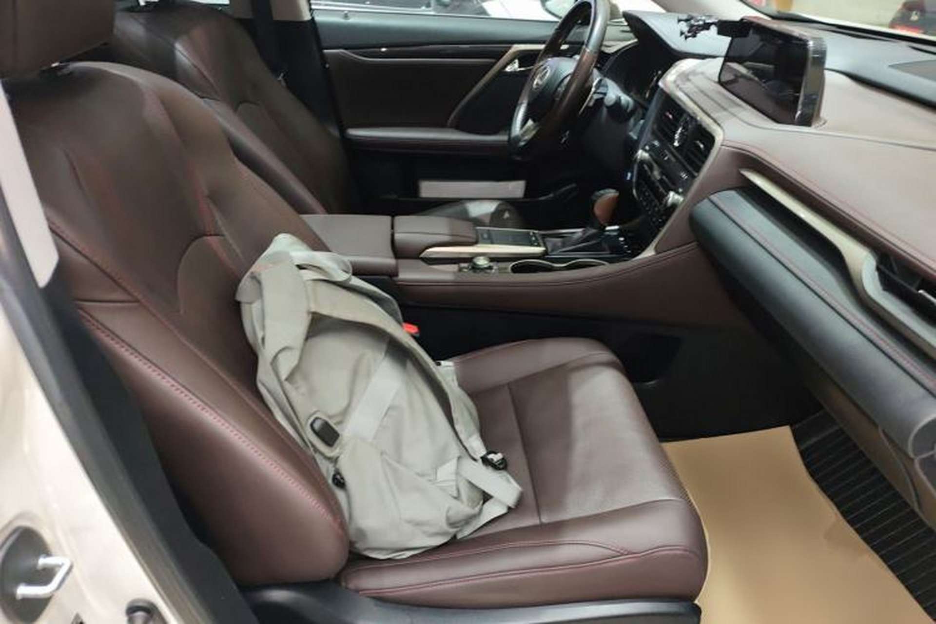 Used Lexus RX 2020 Facelifted 300 4x4 Elegant Edition Right Front Seat