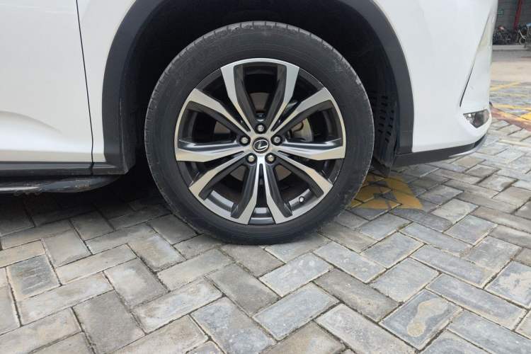 Used Lexus RX 2020 300 4x4 Elegant Edition China VI Right Front Wheel Hub