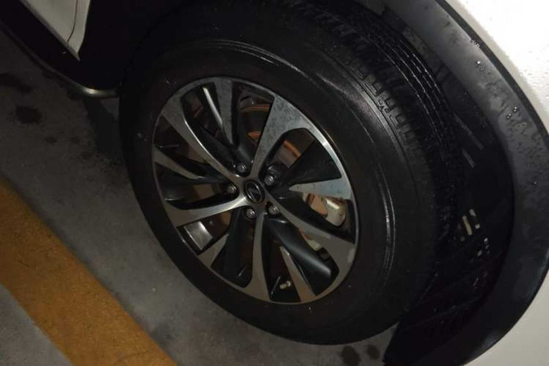 Used Lexus RX 2020 Revised Version 300 Two-Wheel Drive Elite Edition Right Front Wheel Hub