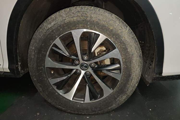 Used Lexus RX 2020 300 Two-Wheel Drive Comfort Edition China VI Standard Right Front Wheel Hub