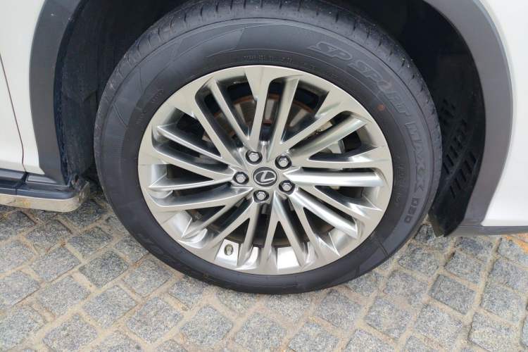 Used Lexus RX 2020 450hL Four-Wheel Drive Prestige Version 6 Seats China VI Standard Right Front Wheel Hub