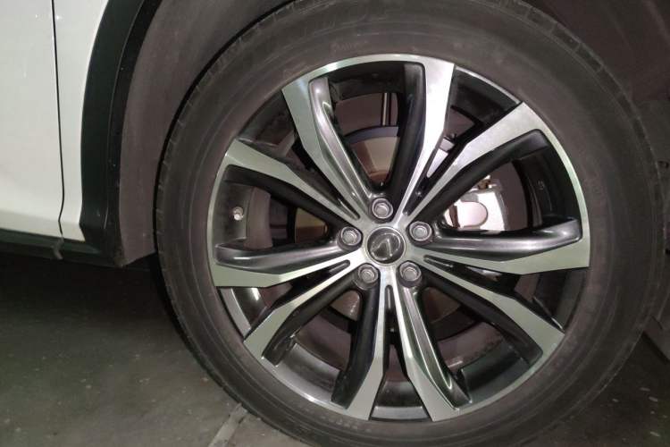 Used Lexus RX 2020 450h Four-Wheel Drive Elegant Edition China VI Standard Right Front Wheel Hub