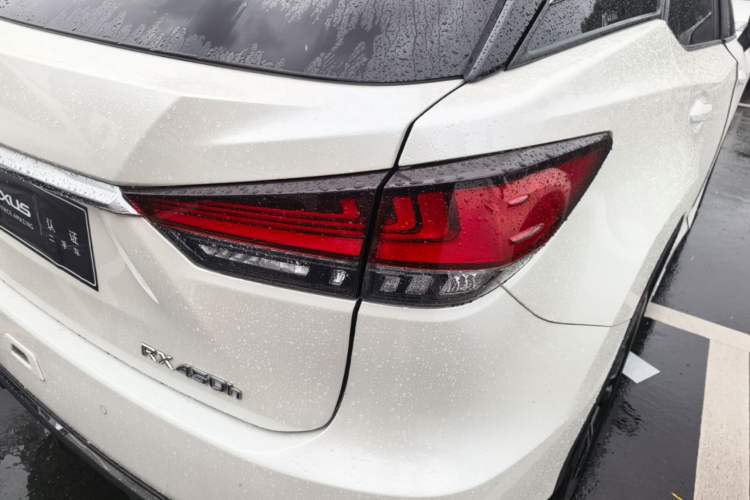 Used Lexus RX 2020 Revised Version 450h Four-Wheel Drive Elegant Edition Right Rear Taillight