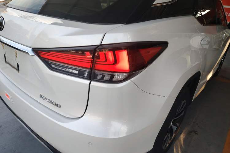 Used Lexus RX 2020 Revised Version 300 Two-Wheel Drive Comfort Edition Right Rear Taillight